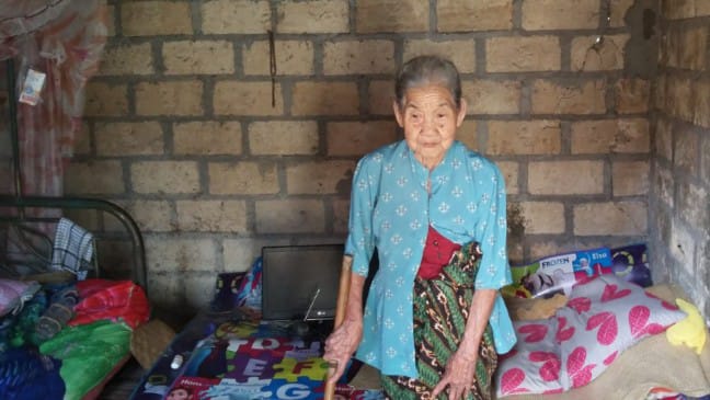 Nenek Rejot Warga Pondok Kacang Barat Puluhan Tahun DIABAIKAN Tidak Menerima PKH