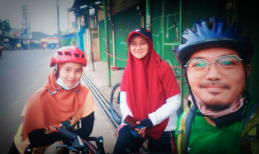 Gowes Sepeda Bersama Dari Kota Tangsel ke Jagakarsa Dan Jagalah Kebersamaannya