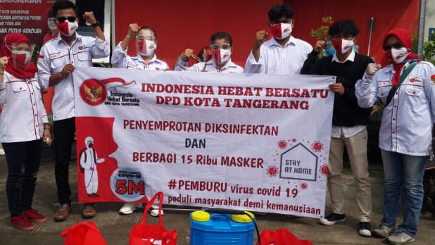 DPD IHB Bagikan 15 Ribu Masker dan Semprot Disinfektan di Batuceper