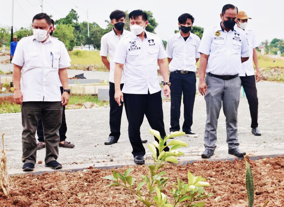 Dinas Perkim Lengkapi Sarana dan Prasarana di TPU Buniayu