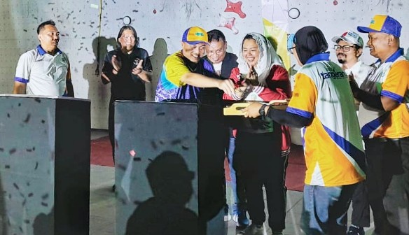 Jatim Juara Umum Kejurnas Panjat Tebing 2023 di Kota Tangerang