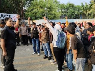 Formatur Gelar Aksi Damai Lanjutan di PT TUM Teluknaga