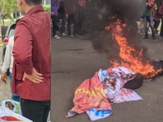 Baliho HPN 2025 Dicopot dan Dibakar Mahasiswa
