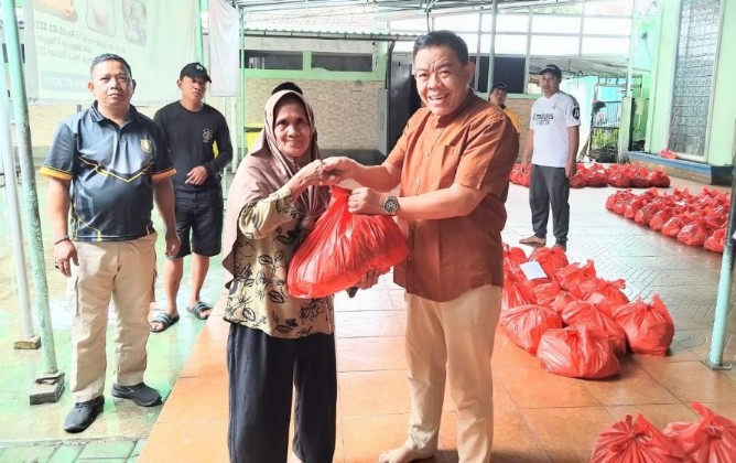 DKM Al Bayyinah Donasikan 420 Paket Sembako Kepada para Mustahik