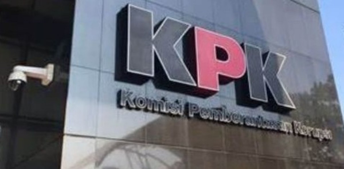 INVESTOR ABAL-ABAL TRILIUNAN RUPIAH DI TELKOM