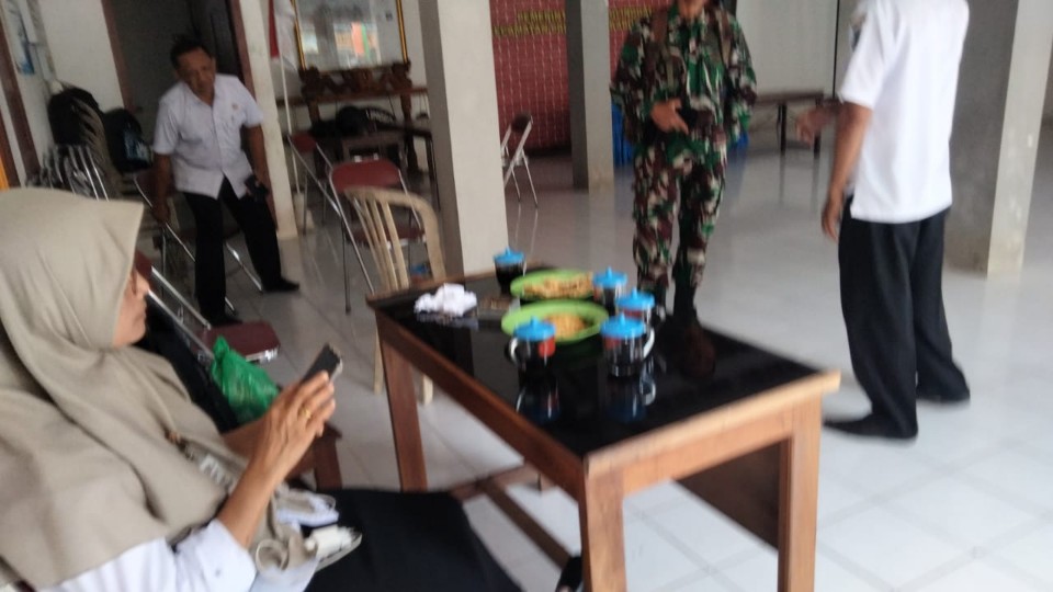 Warga Glinggangan Pacitan Emosi, Kena Prank Kades Wahono