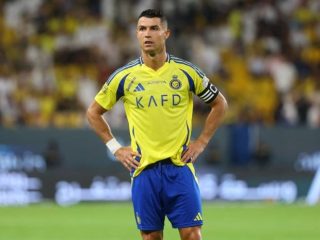 Cristiano Ronaldo Kesandung Bola Sendiri, Al Nassr Buka 2026 dengan Kekalahan Pertama dari Juara Asia