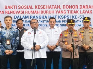 Kapolri dan KSPSI Gelar Bakti Sosial di PT Chingluh Tangerang