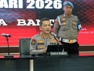 Polda Banten ungkap kasus TPPO, pasutri diduga merekrut remaja dengan modus lowongan kerja restoran lalu mengeksploitasi korban lewat aplikasi MiChat.