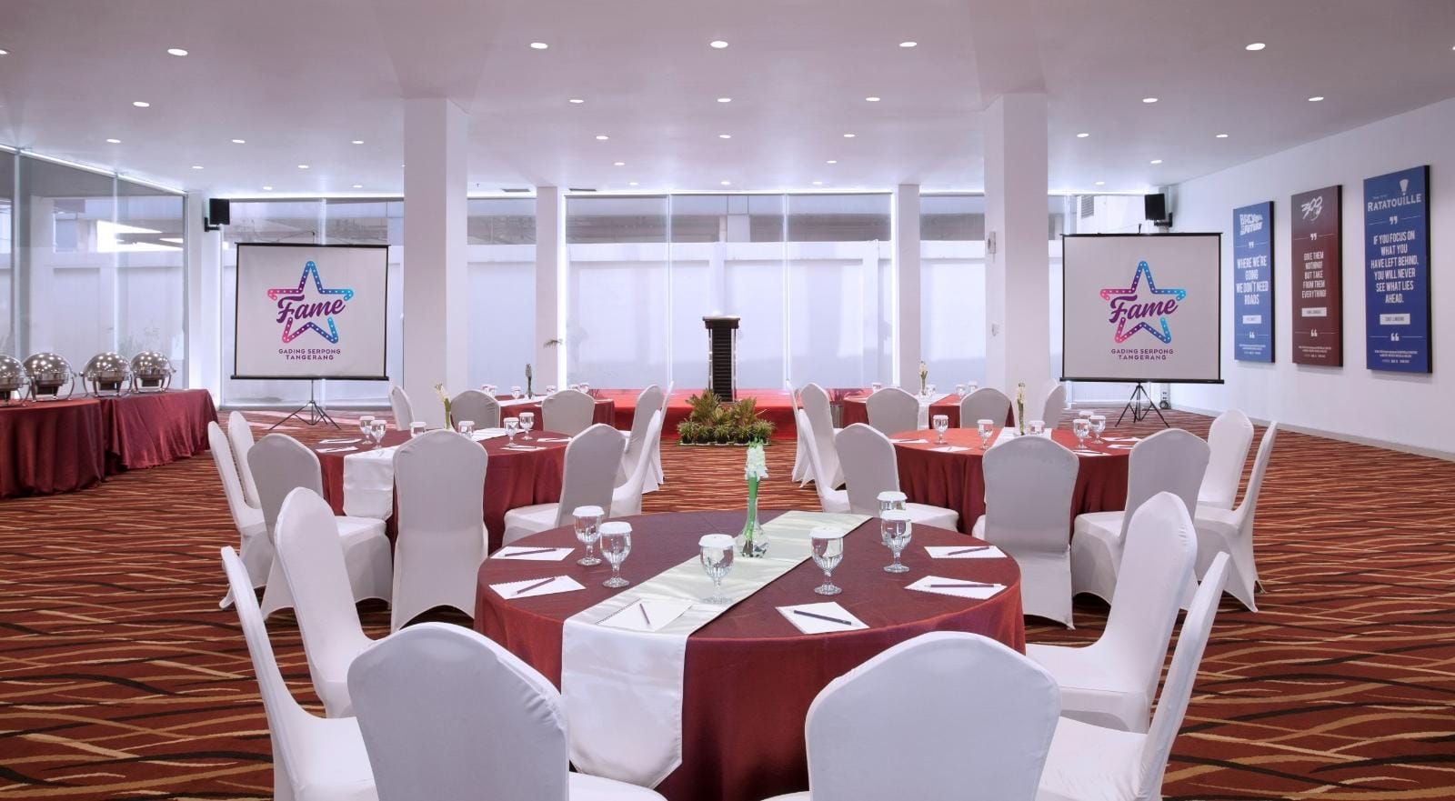 Fame Hotel Gading Serpong hadirkan Hall of Fame, venue meeting nyaman di Tangerang dengan paket lengkap mulai Rp150 ribu per orang.