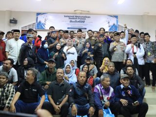 Kapolda Banten ajak mahasiswa dan pers perkuat sinergi saat peringatan Nuzulul Quran dan buka puasa bersama di Masjid Baiturrahman Polda Banten.