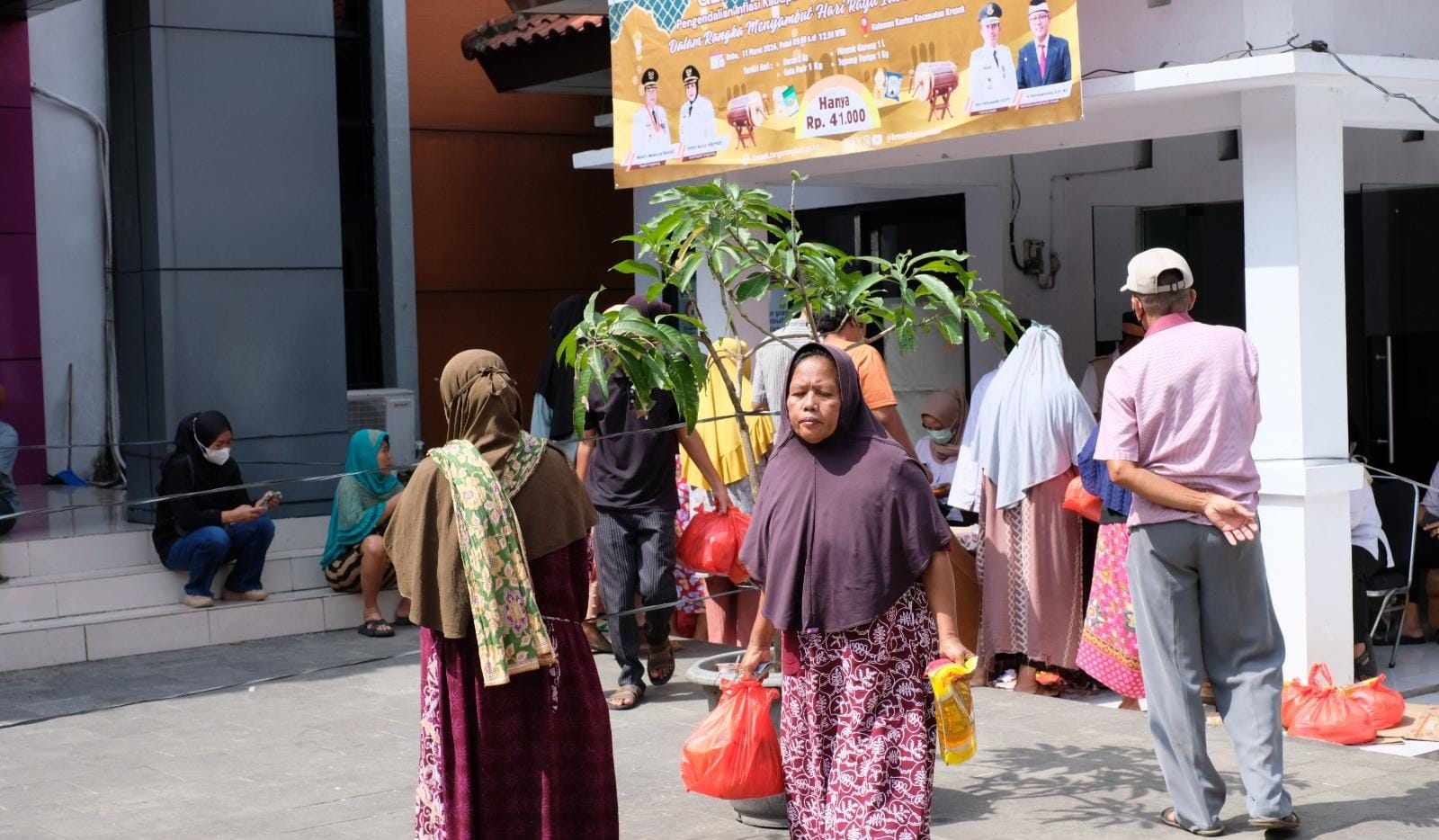 Gerakan Pangan Murah di Kresek diserbu warga, paket sembako lengkap hanya Rp41.000 untuk bantu kebutuhan pangan jelang IdulFitri