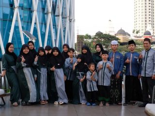 Anak panti rasakan menginap di hotel mewah lewat program CSR Atria Gading Serpong, dari buka puasa hingga sahur penuh kebersamaan Ramadan