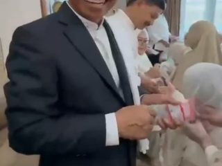 Viral Video Sachrudin Diduga Bagikan Uang Saat Lebaran, Menjadi Ocehan Warga