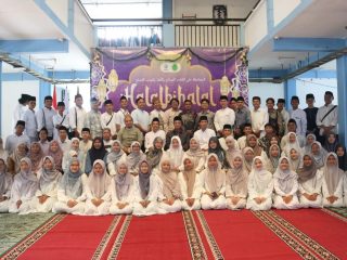 Halalbihalal UKM FK-3 UINSSC Cirebon mempererat ukhuwah pascaramadan melalui refleksi, kebersamaan, dan penguatan kontribusi organisasi.