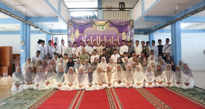Halalbihalal UKM FK-3 UINSSC Cirebon mempererat ukhuwah pascaramadan melalui refleksi, kebersamaan, dan penguatan kontribusi organisasi.