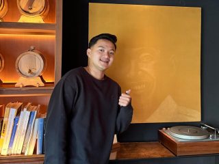 Membaca Iran lewat Bung Karno: antara perlawanan, teologi politik, dan tantangan menjaga kebebasan dalam kekuasaan agama.