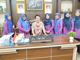 Sejumlah guru TK swasta di Kota ngadu ke Wakil Wali Kota Serang Nur Agis Aulia mereka berharap dibuatkan adanya rulasi pengangkatan PPPK