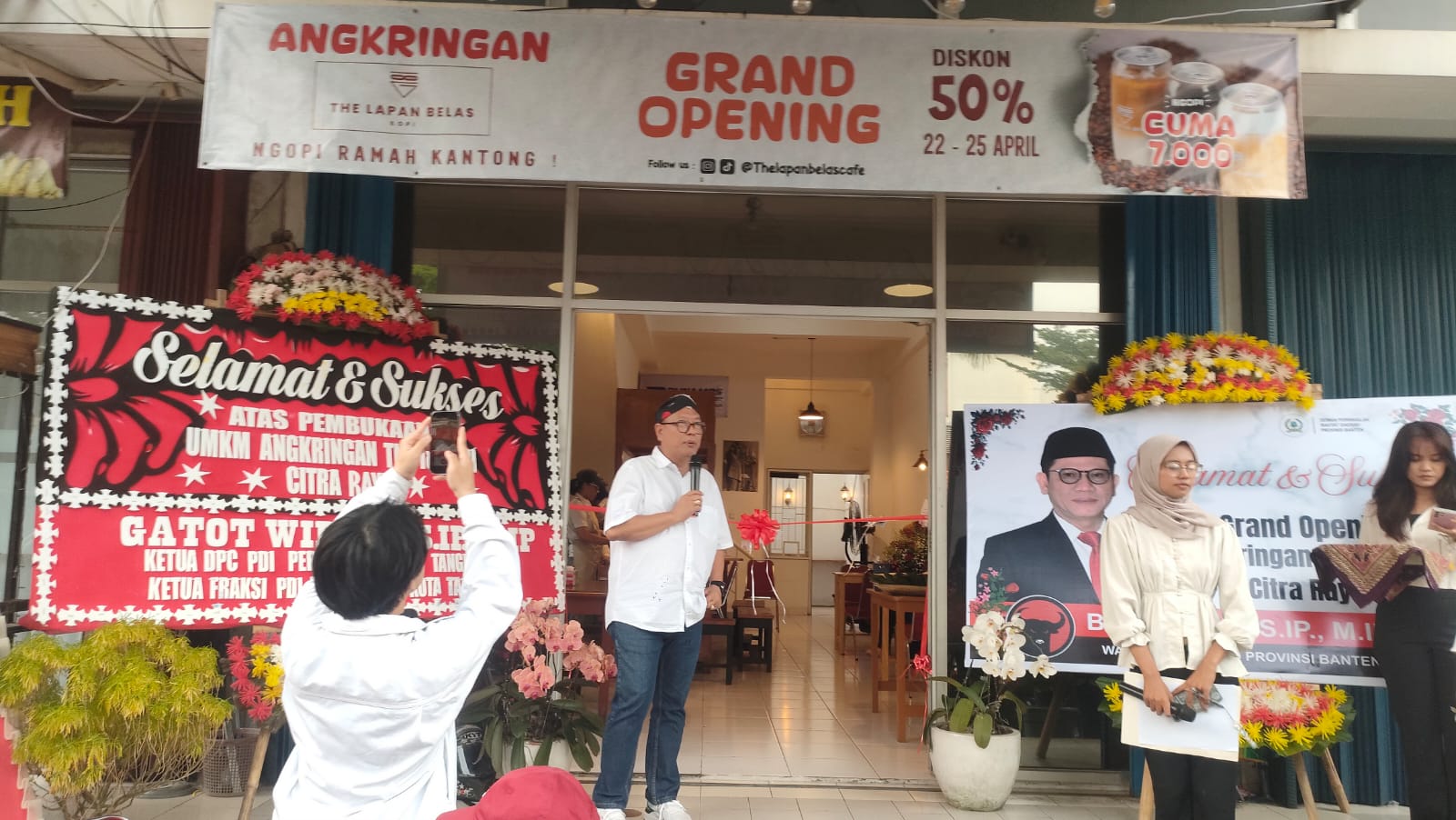 Angkringan The 18 Kopi hadir di Citra Raya Tangerang, sajikan kuliner Nusantara terjangkau sekaligus ruang diskusi dengan promo pembukaan menarik.