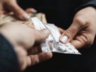Pengedar Obat Keras Tipe G di Pondok Kelor Minta Bantuan Kades Usai Disatroni Polisi