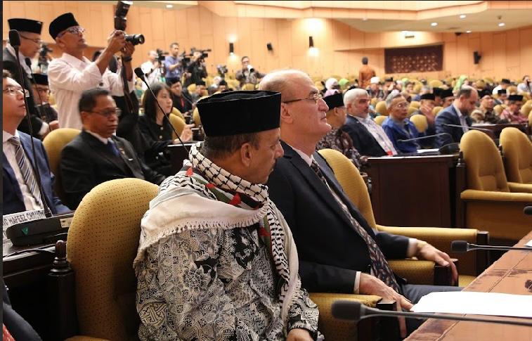 MUI, DPR, dan DPD RI gelar Dialog Antar Peradaban Internasional di Jakarta, menyerukan solidaritas global dan perdamaian dunia.