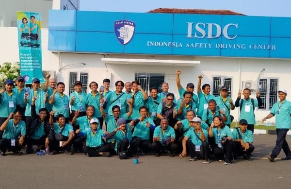 Polemik di Balik Taksi Listrik Green SM: Driver Keluhkan Kewajiban SIM A Umum Berbiaya Rp1 Juta