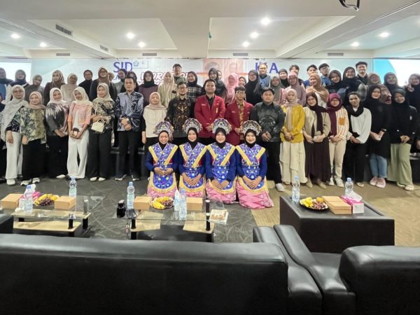 Workshop PK IMM FKIP UMT Tingkatkan Kompetensi Mahasiswa Menulis Karya Ilmiah