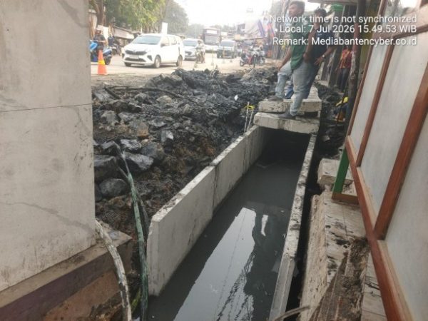 Proyek Pemasangan Saluran U-ditch di Cikupa Diduga Dikerjakan Asal-asalan