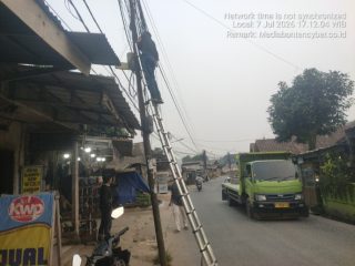 Abaikan K3, RT Saidi Sebut Pemasangan Wifi Sudah Dilindungi Karang Taruna Sukabakti